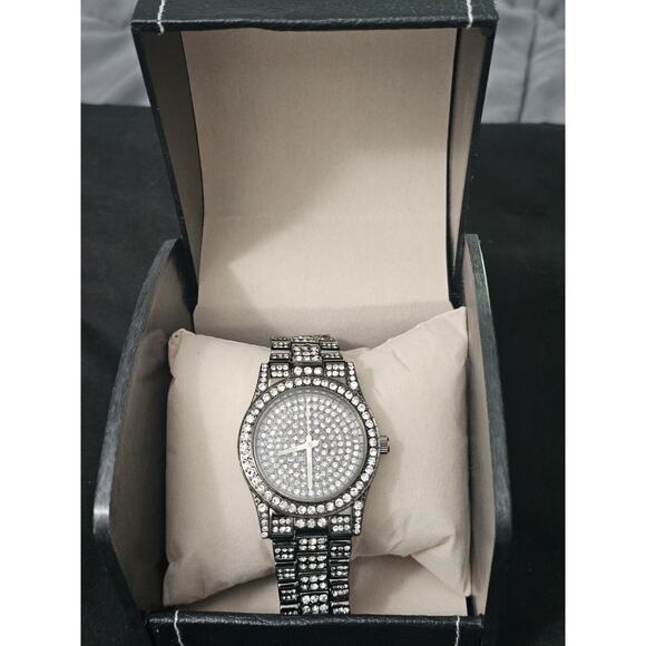 37.7mm Black Iced Out Crystal Dial Quartz Analog Wristwatch Black Metal w/case main image 5